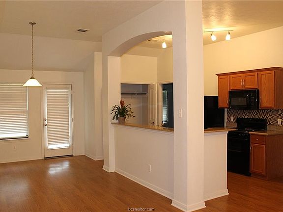 5th image of 2604 Alexander Valley Ct