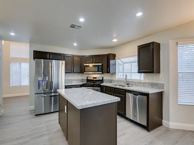 1738 Toltec Cir — Photo 25