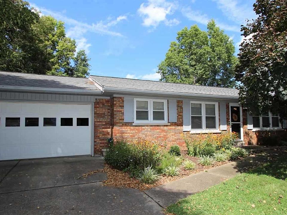 1st image of 325 Kennedy Dr