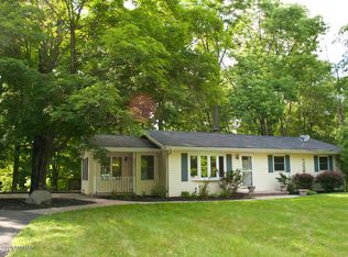 3371 Turkey Hill Rd, Stroudsburg, PA 18360