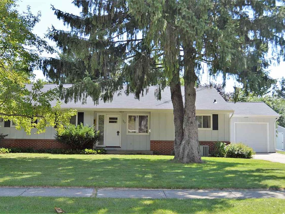 1st image of 307 Crescent Dr