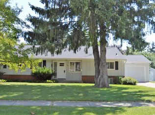 307 Crescent Dr, Neenah, WI 54956