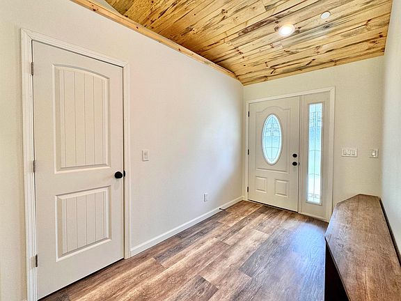 5th image of 130 Seashore Dr