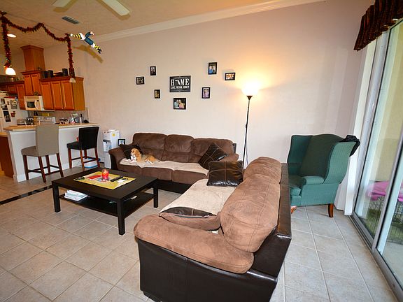 3rd image of 6484 NW 109th Pl