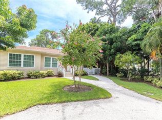 135 44th Ave, Saint Pete Beach, FL 33706
