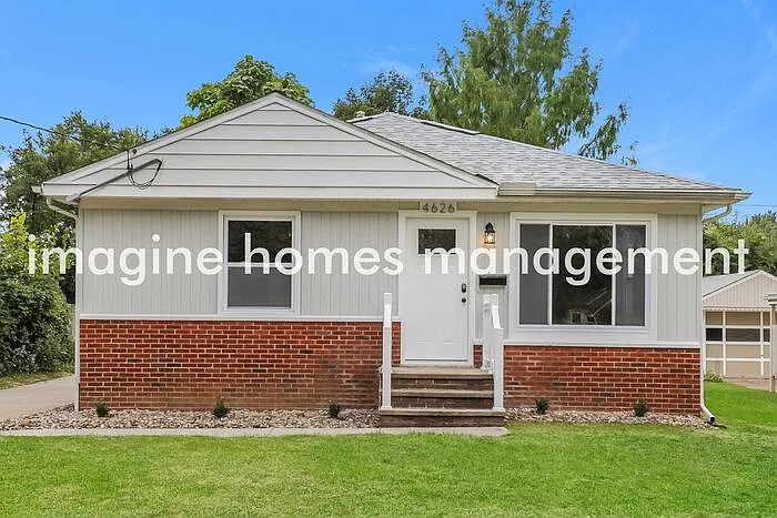 4626 Silverdale Rd — Photo 1