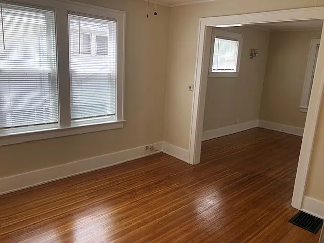 30 Lawndale Ter — Photo 7