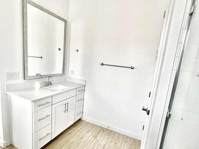 9906 E Texas Ave — Photo 11
