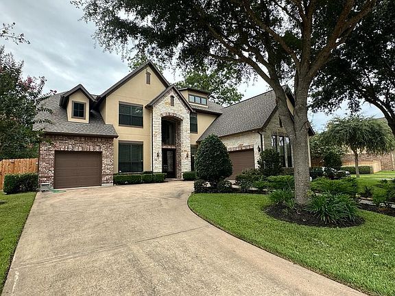 3rd image of 46 Fort Arbor Ln