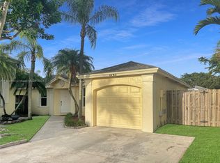 11783 SW 99th Ln, Miami, FL 33186