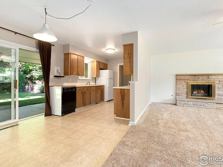 1241 S Bryan Ave — Photo 7