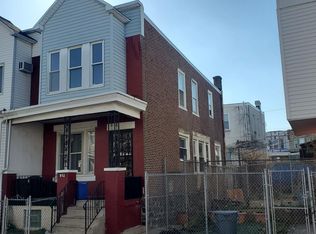 810 S Alden St, Philadelphia, PA 19143