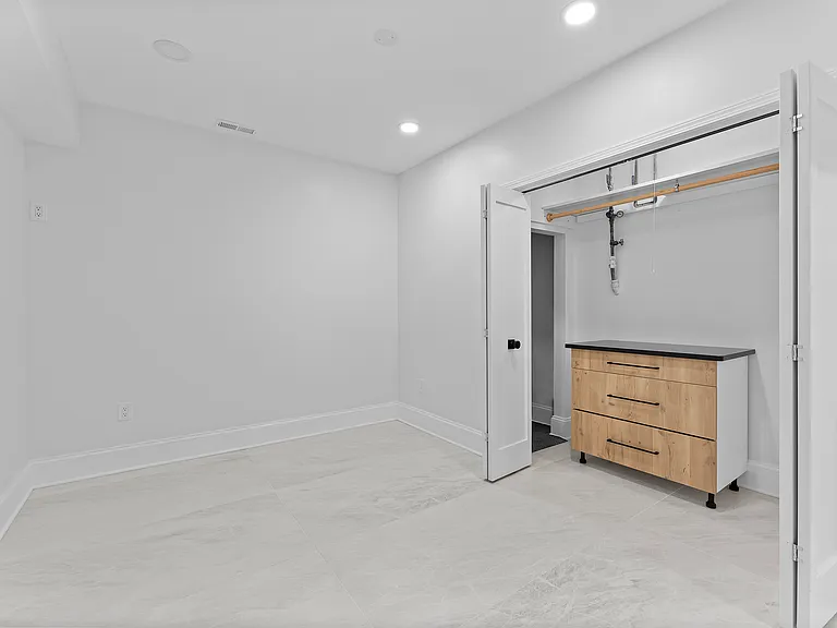 3501 W Ox Rd — Photo 16