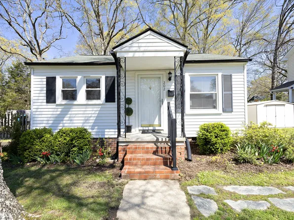 202 Shelton St, Carrboro, NC 27510