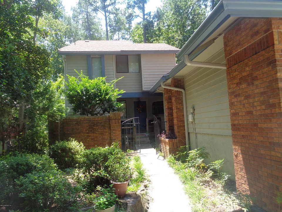 1st image of 582 Willow Oak Ln