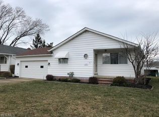 30205 Twin Lakes Dr, Wickliffe, OH 44092