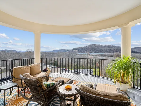 400 Warioto Way APT 713, Ashland City, TN 37015