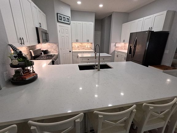 4th image of 4429 Chastain Dr