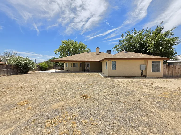 21741 Adler Dr — Photo 32
