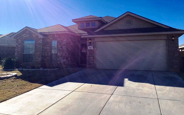 1st image of 917 Nolan Ryan Dr