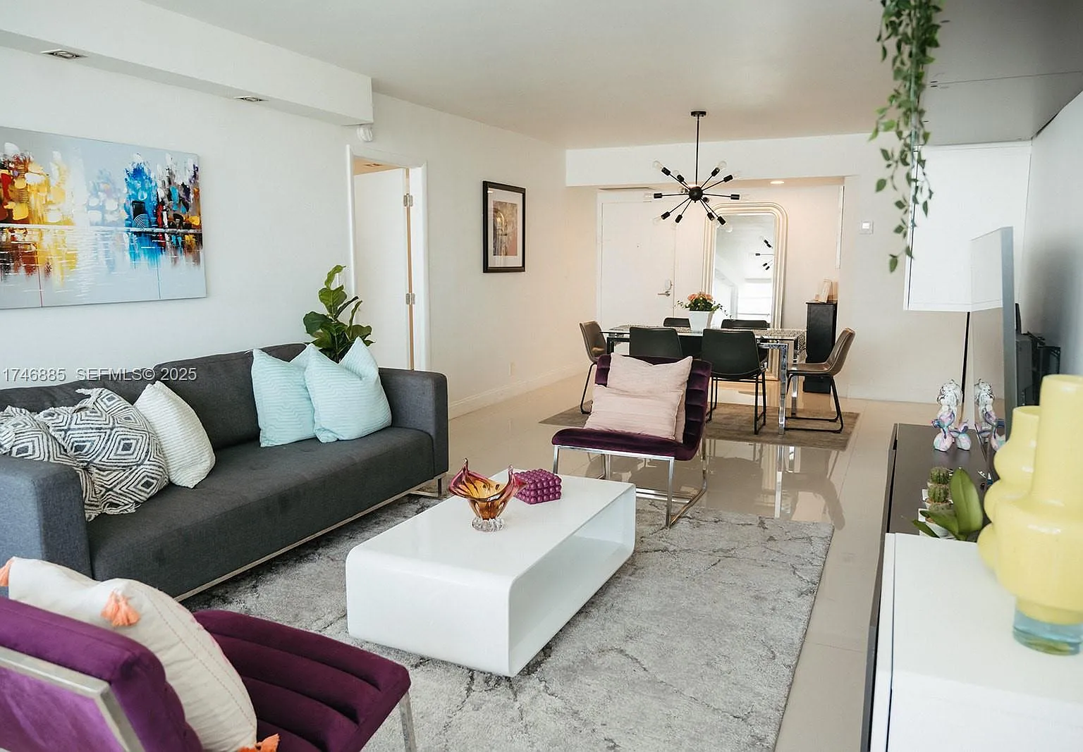 Sea Air Towers Condo — Photo 3