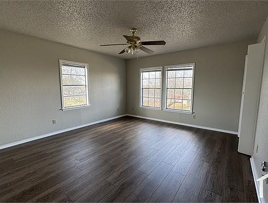 4th image of 4109 Elvira Dr #C
