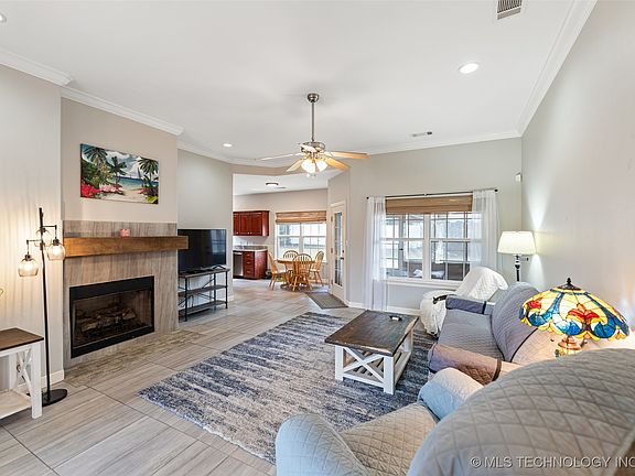 5th image of 2602 Highwood Pl