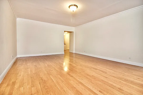 Rented by Compass | media 18