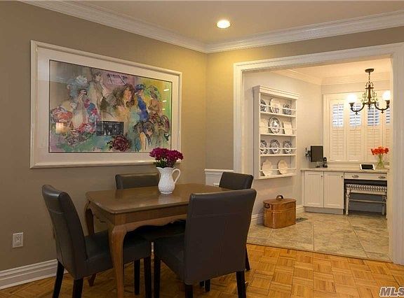 5th image of 7 Hill Park Ave APT A