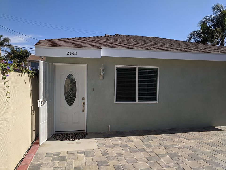 1st image of 2442 Granville Ave