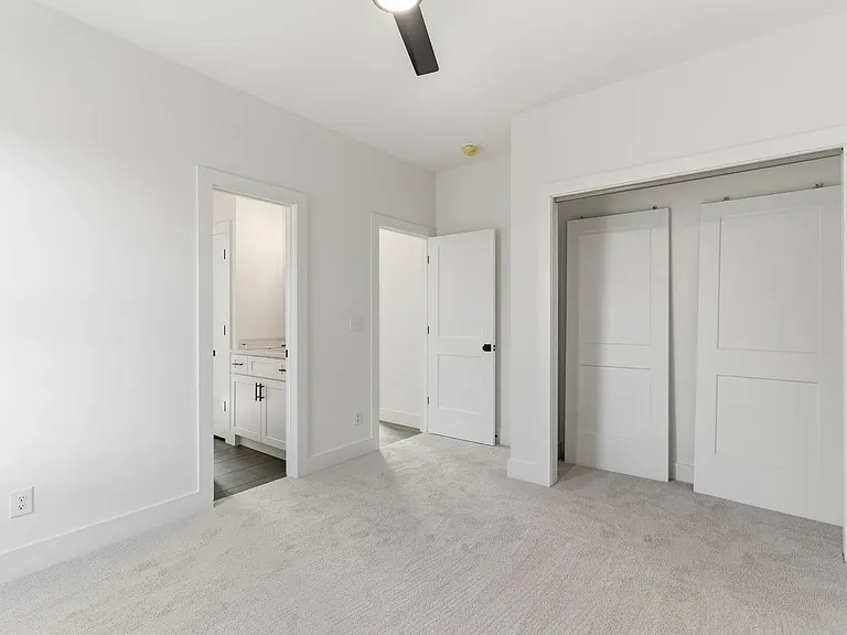 1029 Scenic View Ct — Photo 26