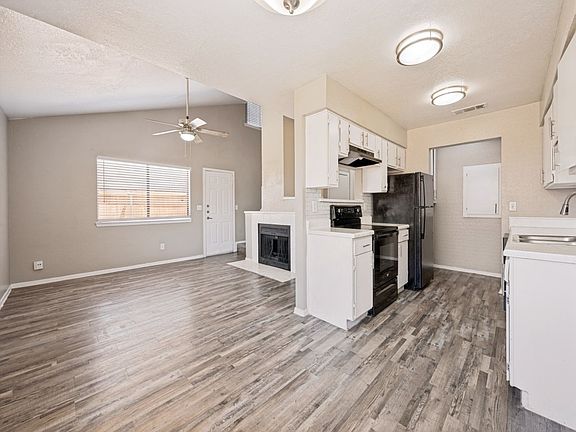 4th image of 1122 Millview Dr #702