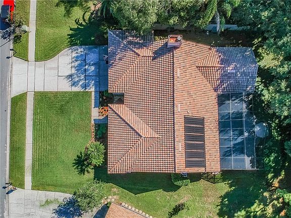 3rd image of 6212 Iroquois Ct