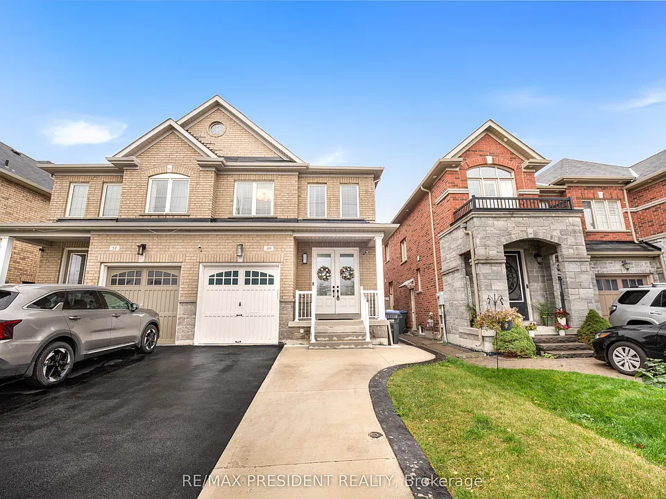 49 Campwood Cres