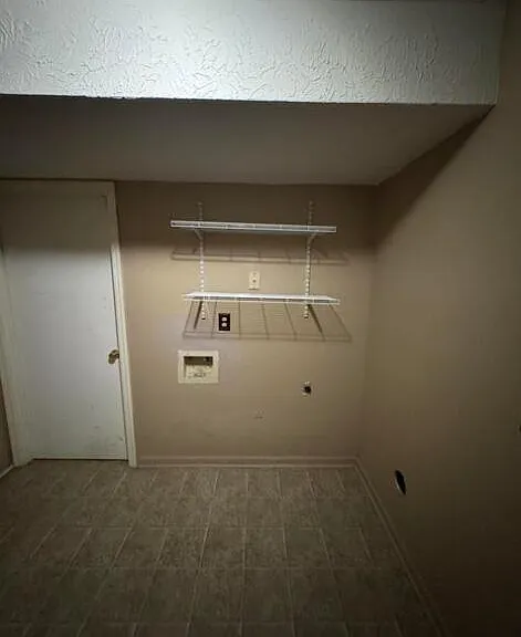 1145 Dunbarton Ln — Photo 35