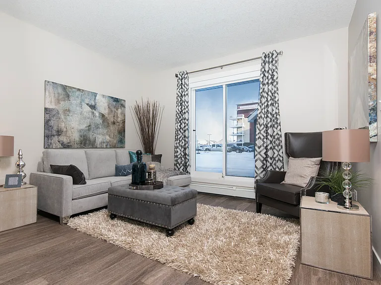6201 Grant Macewan Blvd — Photo 11
