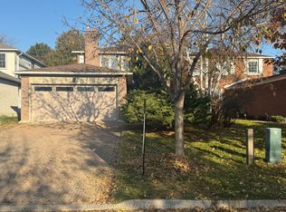 62 Dersingham Cres, Markham, ON L3T 4E8