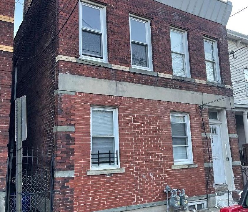 1st image of 322 S 7Th St