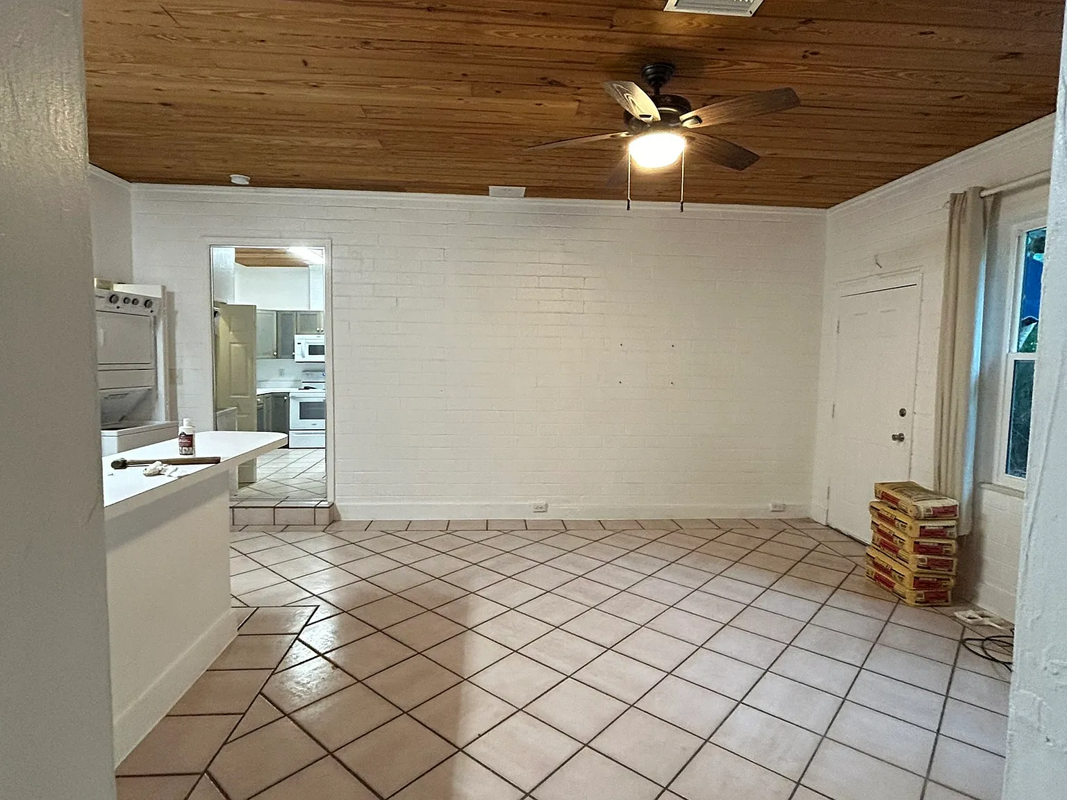1 bed, 800 sqft, $1,850 — Photo 3