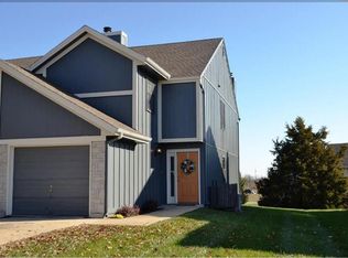 412 NE 6th St APT A, Blue Springs, MO 64014