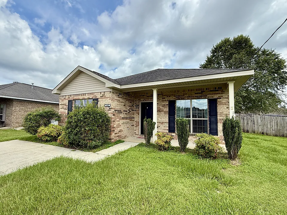 13627 Catahoula Dr S
