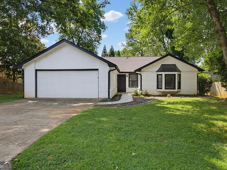 1st image of 120 Softwood Cir