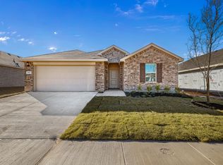 144 Caraway Ct, Azle, TX 76020