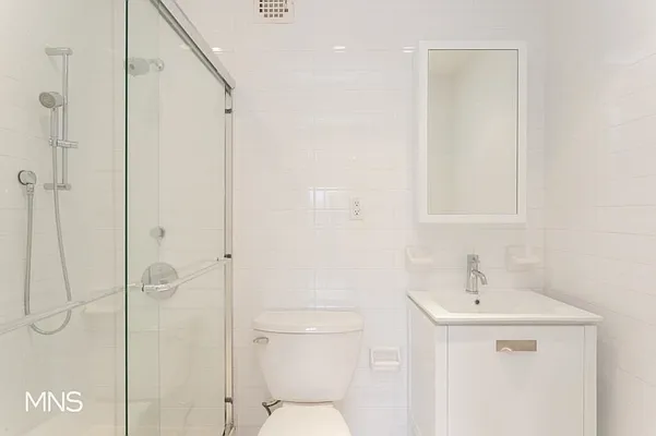 Rented by MNS | media 15