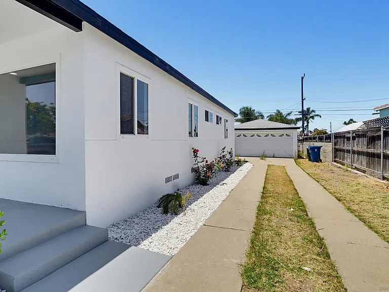 1038 Oaklawn Ave — Photo 36