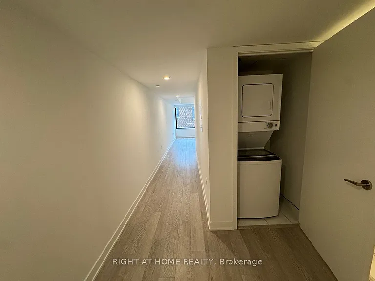 3 Strathgowan Ave #224 — Photo 14