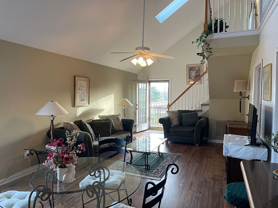 2914 Keene Troy Pike, Versailles, KY 40383 Zillow