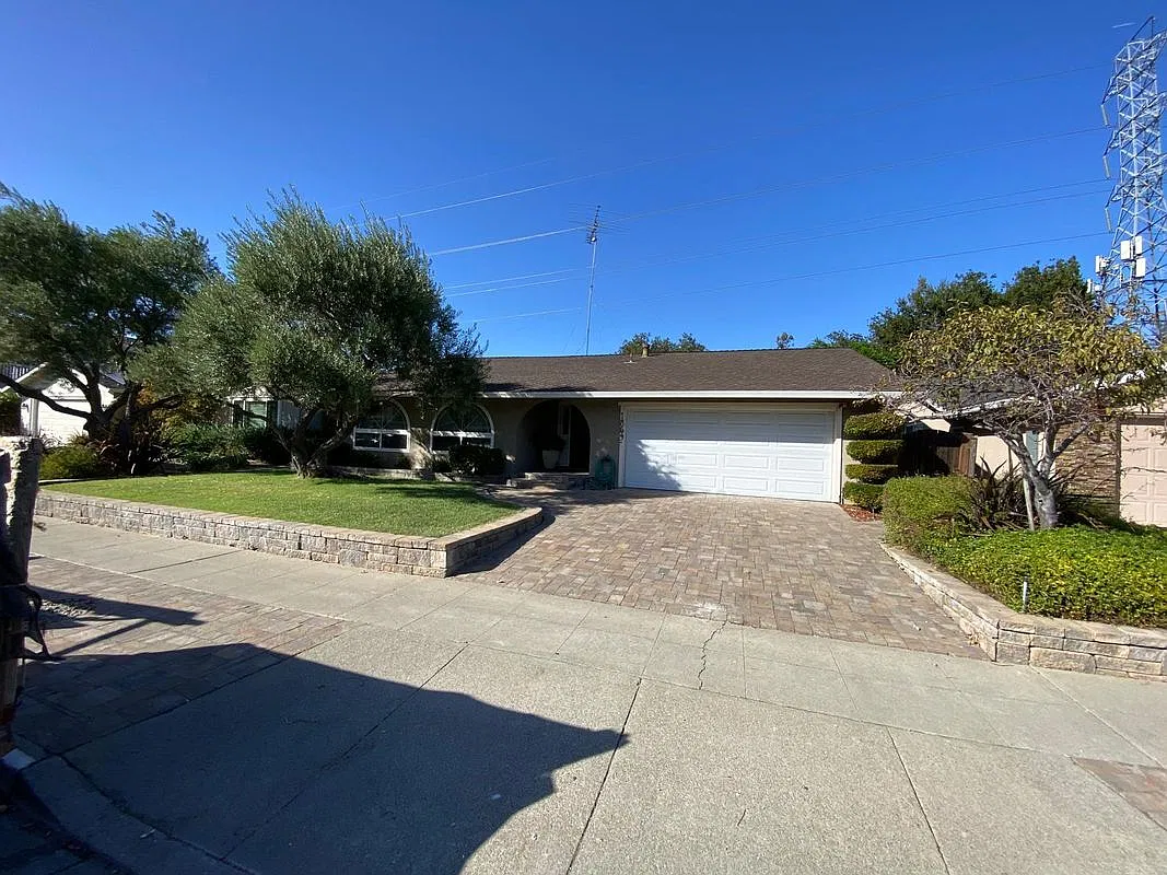 3 bed, 2.0 bath, 1612 sqft, $6,500 — Photo 1