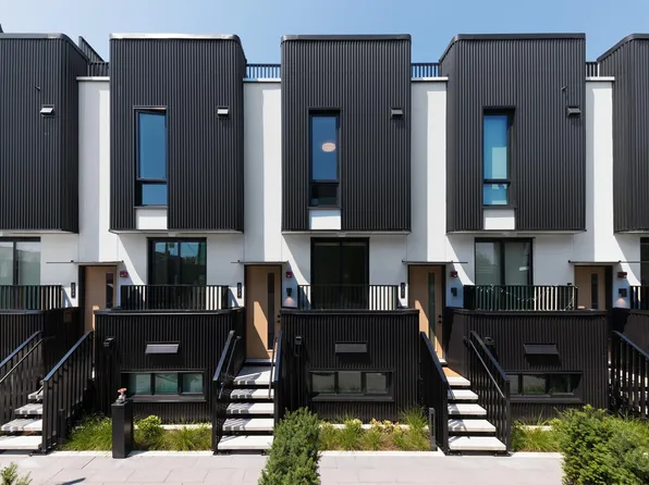2830 Nanaimo St #233, Vancouver, BC V5N 5G1