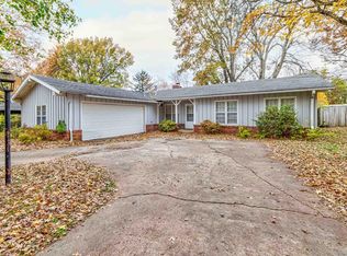 2447 S Weaver Ave, Springfield, MO 65807